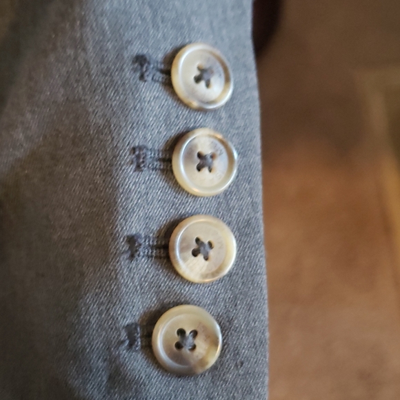 Gray blazer - Picture 2 of 6